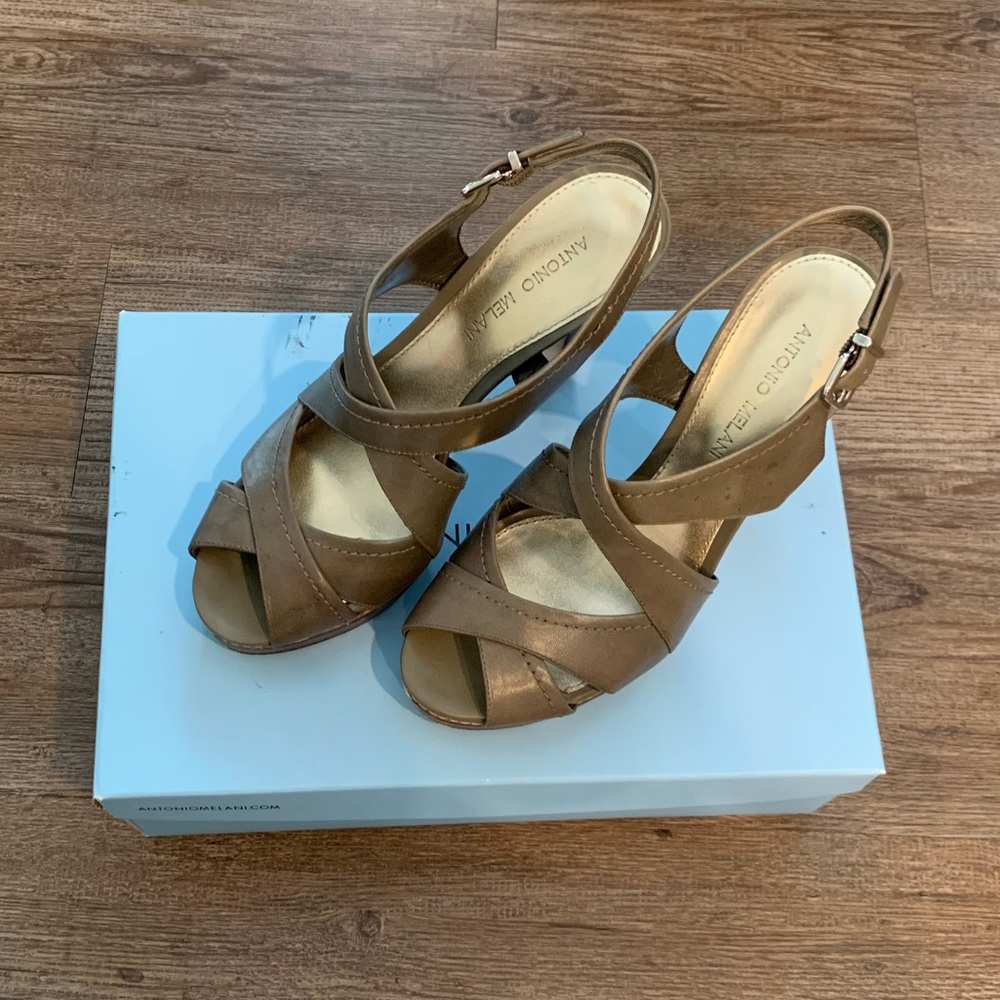 Antonio Melani Leather Heel